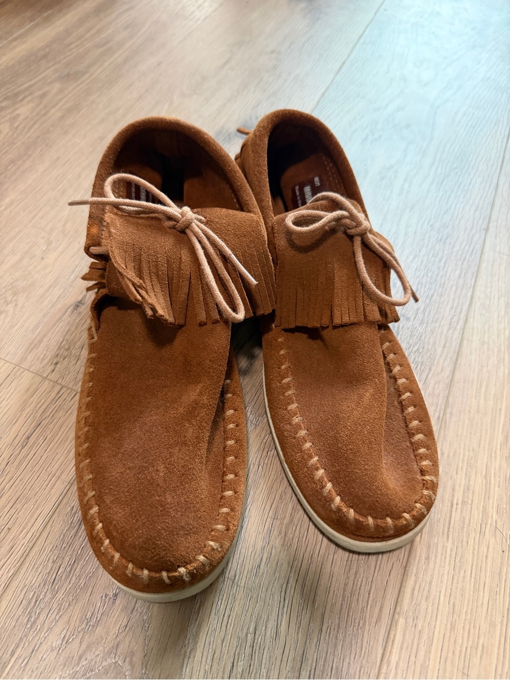 Minnetonka Women's Venice brown suede fringe moccasins size 8.5 hardsole - Picture 2 of 6